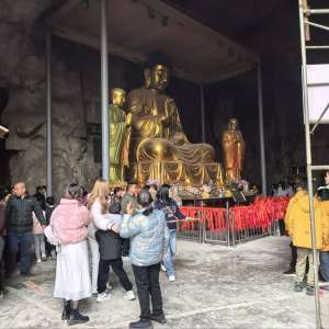 请输入相册名称